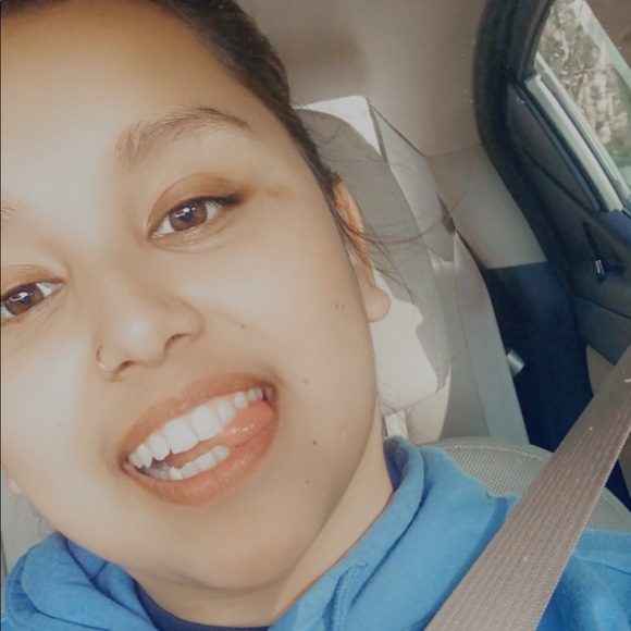 Mariana Silva - Poshmark Profile Picture of Mariana Silva (@marianasilva18) on Poshmark