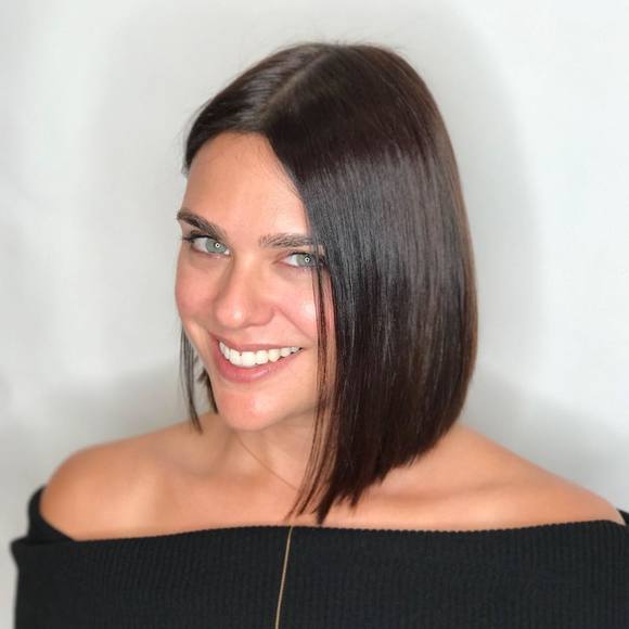 Profile Picture of Ruth Kallens (@ruthkallens) on Poshmark