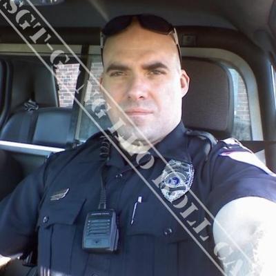 Profile Picture of Blue Sentinel (@BluSentinelGear) on Twitter