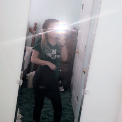 Profile Picture of Victoria Lynn Kepler (@kepler_lynn) on Twitter