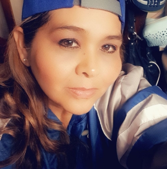 Profile Picture of Sonia Rv (@felixsonia) on Poshmark