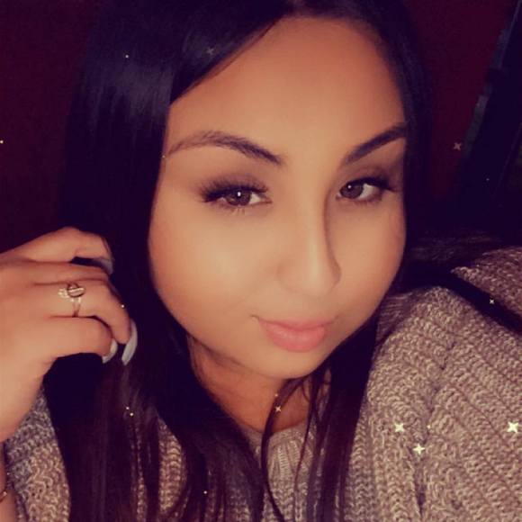 Profile Picture of Daniela Cortina (@dwest187) on Poshmark