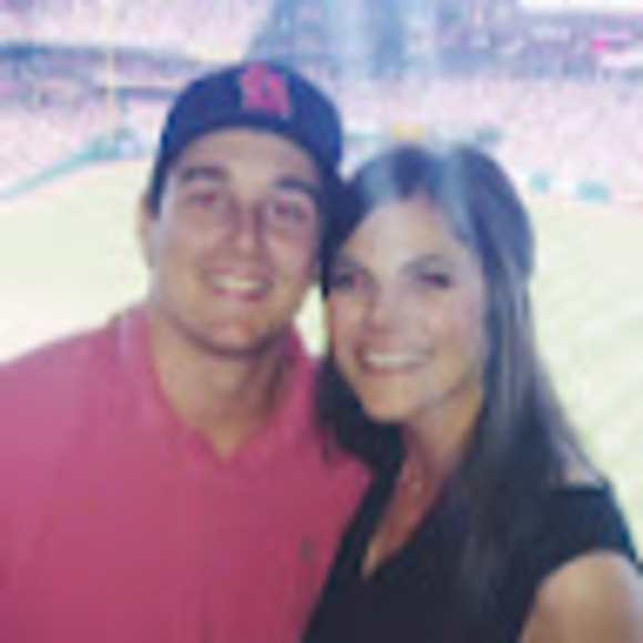 Alexa Koenigseder - Poshmark Profile Picture of Alexa Koenigseder (@alexamkoenig) on Poshmark