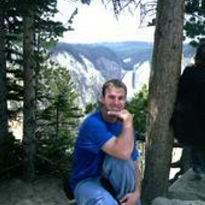 Profile Picture of Michael Veazey (@vzredsfan) on Twitter