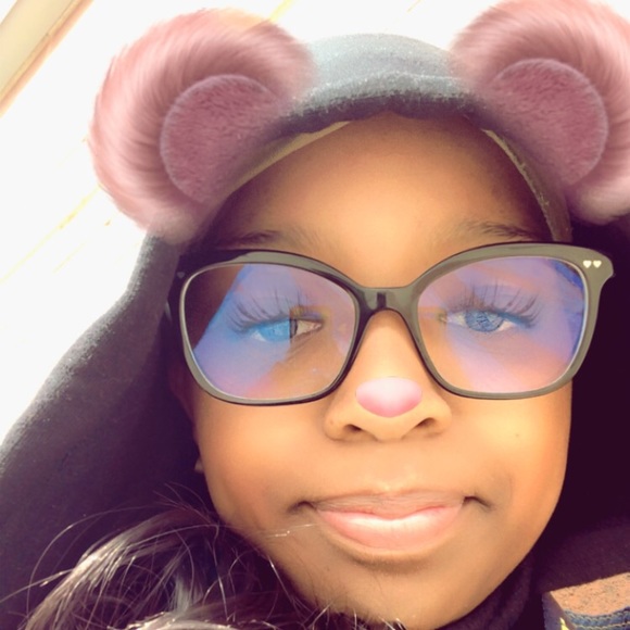 Profile Picture of Deandra Dardy (@deandra_dardy) on Poshmark