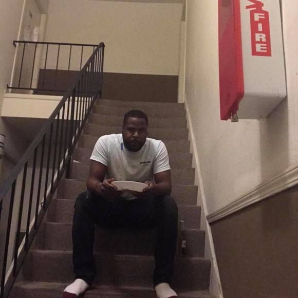 Profile Picture of Jonathan Colman (@jwcolman) on Poshmark