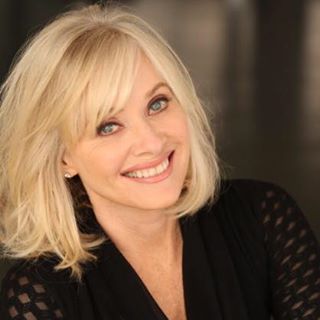 Profile Picture of Barbara Crampton (@barbaracrampton) on Facebook