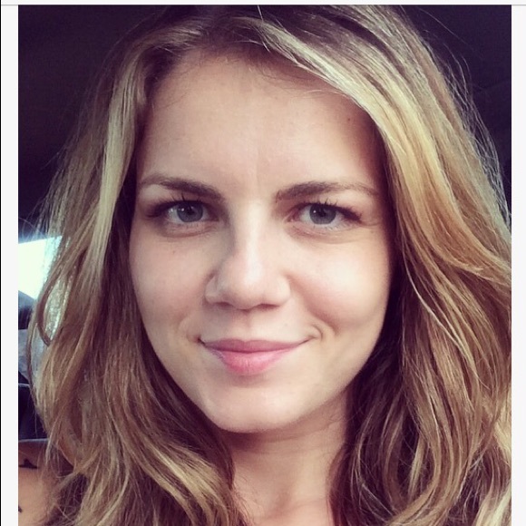 Profile Picture of Emily Wampler (@emybird) on Poshmark