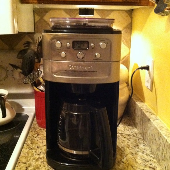 Shummy Gerot - Poshmark Profile Picture of Shummy Gerot (@sipat) on Poshmark