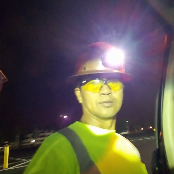 Profile Picture of Jorge Domingsil (@jorgedomingsil) on Poshmark