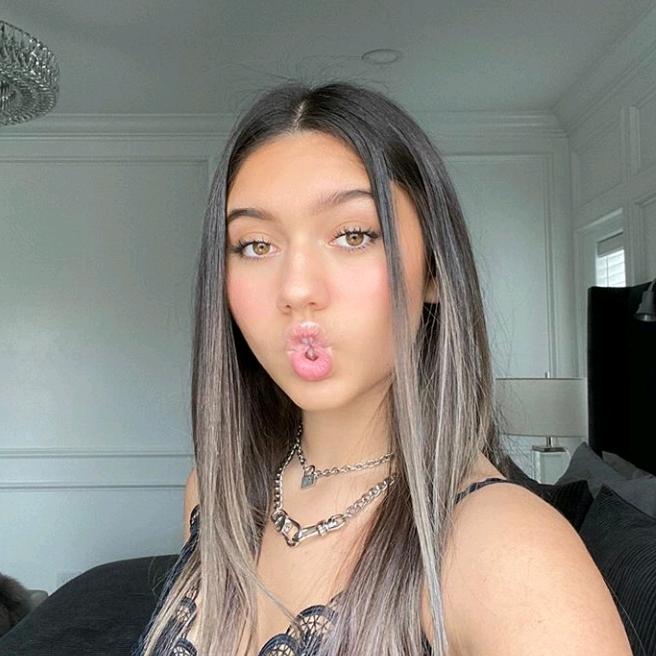 Taylor - Tiktok Profile Picture of Taylor (@@taylormoreland) on Tiktok