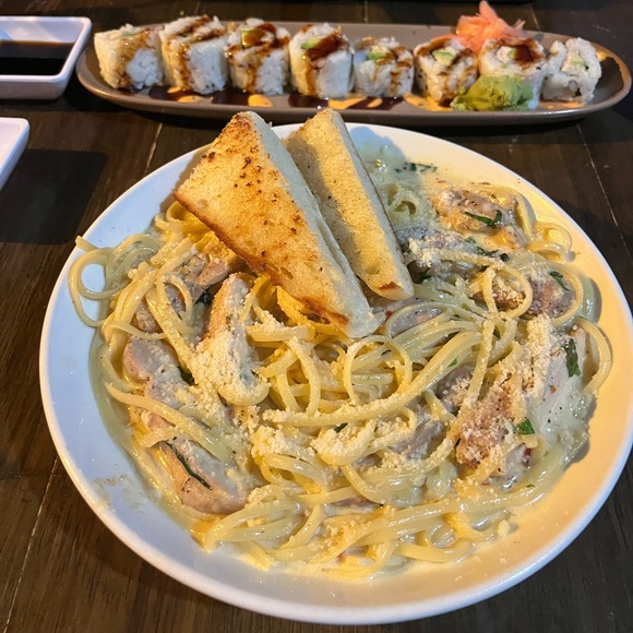 Profile Picture of Arnel Domingsil (@domingsilarnel) on Poshmark