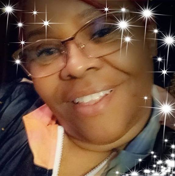 Profile Picture of Angela Knapper (@angelaknapper) on Poshmark
