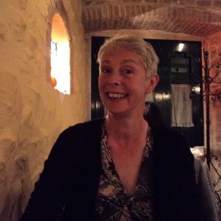 Profile Picture of Louise Stinchcombe (@louise.stinchcombe.1) on Facebook