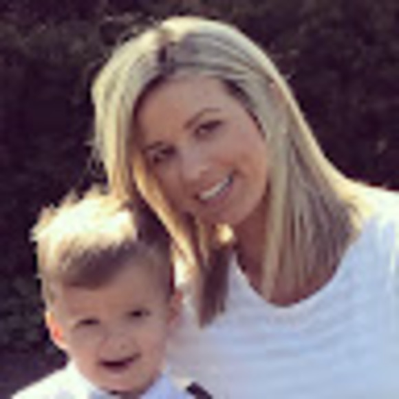 Profile Picture of Lucia Scottino pikus (@lusco811) on Poshmark