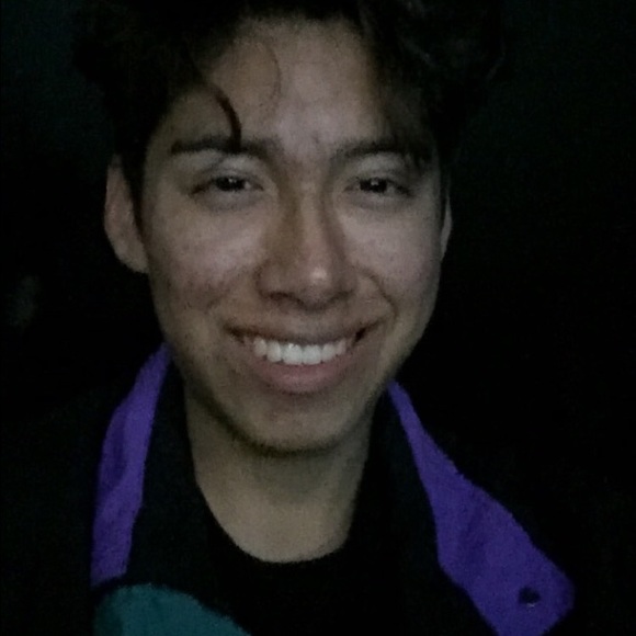 Profile Picture of Christian Juan (@uplswag) on Poshmark