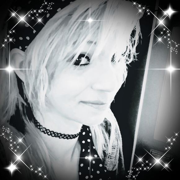 Profile Picture of Alysinkatatheana Sterling (@alysinkatathean) on Poshmark