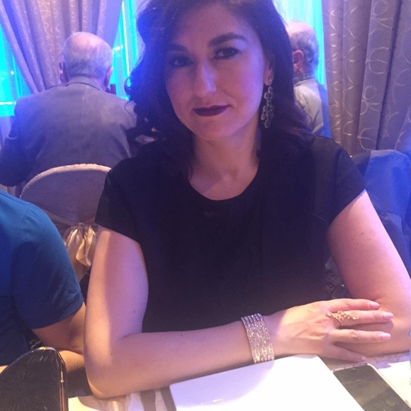 Profile Picture of Loucine Boghossian (@bogh_loucine) on Poshmark