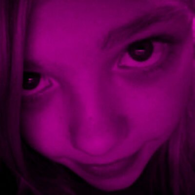 Profile Picture of Faye Weber (@DarkBeauty8) on Twitter