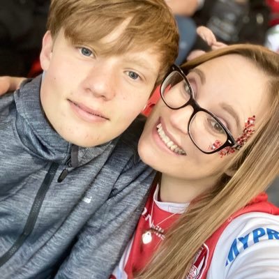 Profile Picture of Claire Healey (@cmh310177) on Twitter