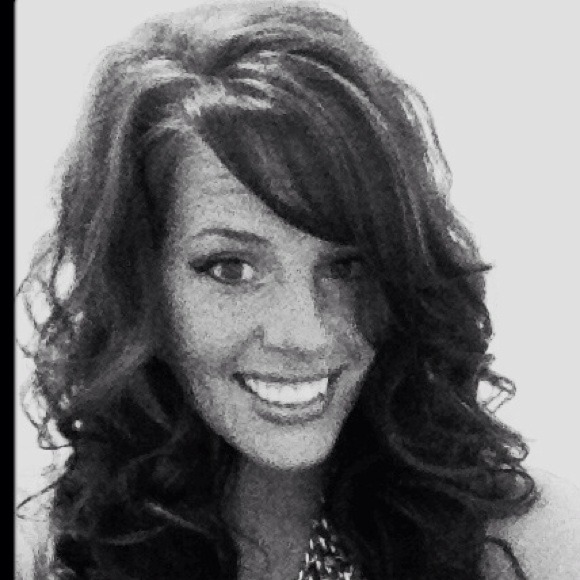 Profile Picture of Marinda Perrill (@perrillrin10) on Poshmark