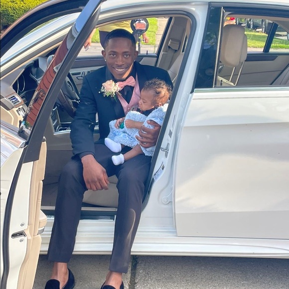 Profile Picture of Lido Damenace (@lido_damenace) on Poshmark