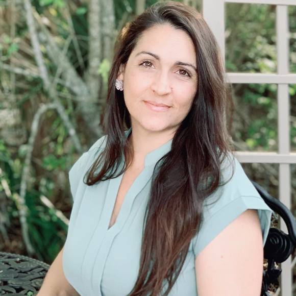 Profile Picture of Mandy Evans (@thewife082515) on Poshmark