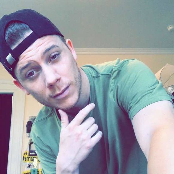 Profile Picture of Lucius Edward (@luciusedward) on Poshmark