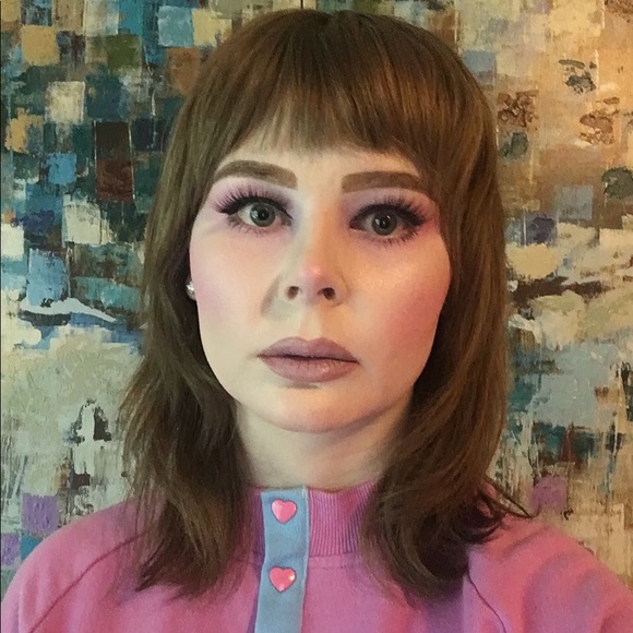 Profile Picture of Whitney Bailey (@hunkydorysphynx) on Poshmark