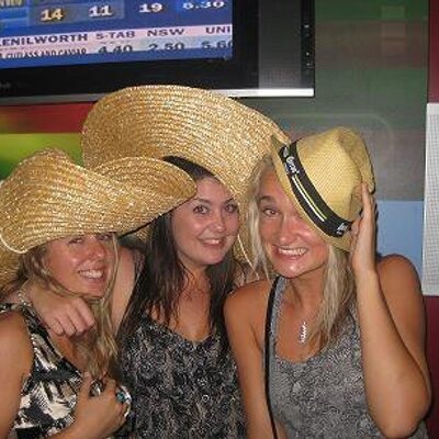 Profile Picture of CARLIE PARKER (@chacarz) on Twitter