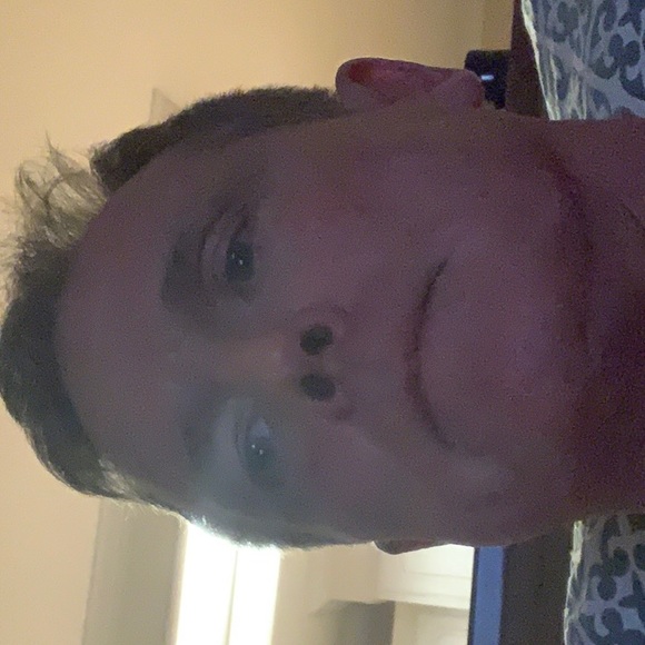 Profile Picture of Dan Stryffeler (@destryffeler) on Poshmark