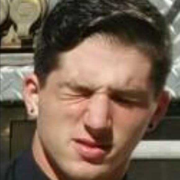 Profile Picture of Brett Hutkay (@bhooty) on Poshmark