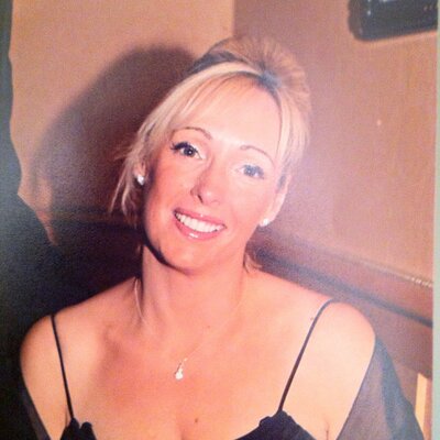 Profile Picture of Annette (@Lythaby) on Twitter