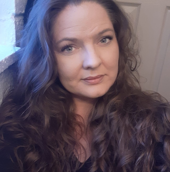 Profile Picture of Stacy Magaw (@stafl23) on Poshmark