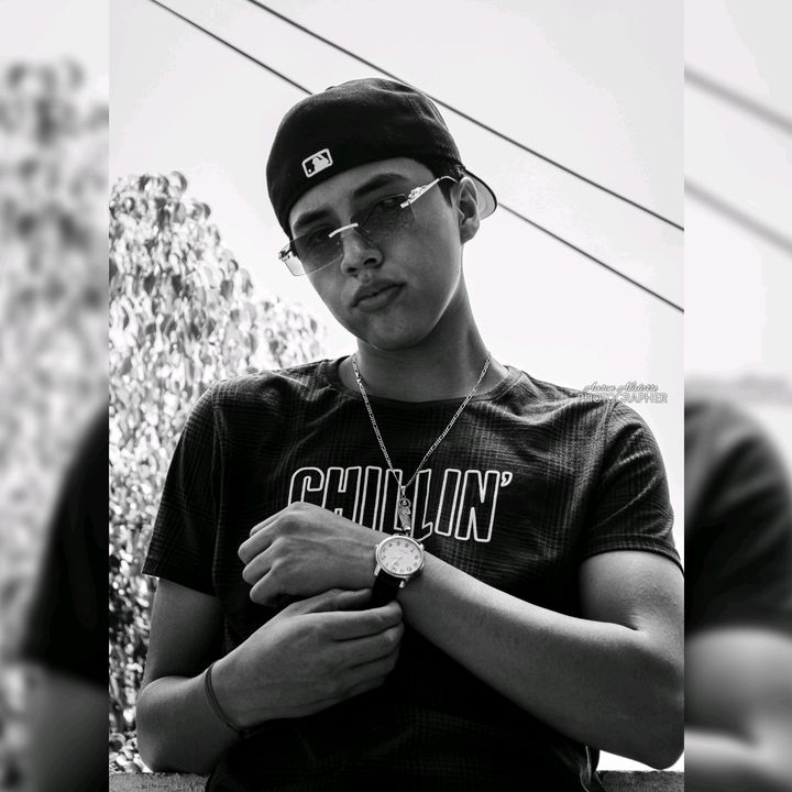 Profile Picture of alatorrephotographe_9 (@aaronaalaatorre_09tv) on Tiktok