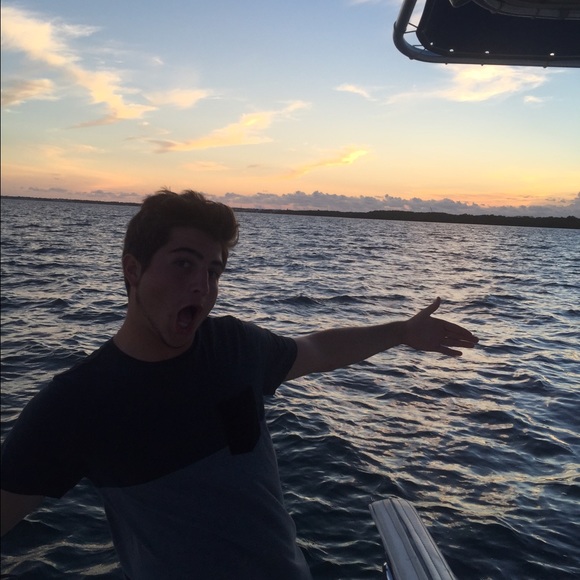 Profile Picture of Michael Hart (@momohart) on Poshmark