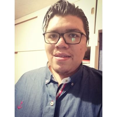 Profile Picture of Joshua Espinosa (@BzJosh21) on Twitter