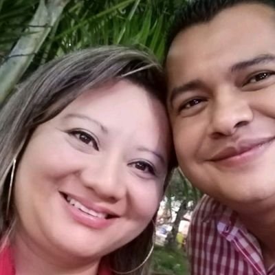 Profile Picture of Zenaida De Acevedo (@AcevedoZenaida) on Twitter