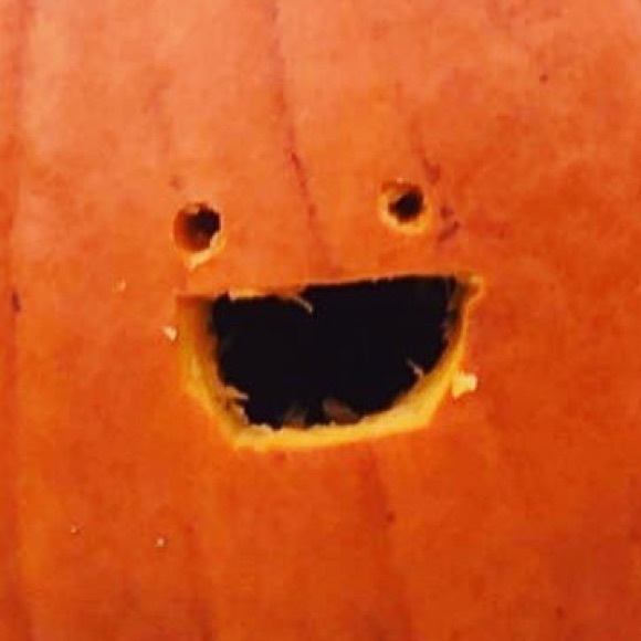 Profile Picture of Soraya Samimi (@sorayasamimi) on Poshmark