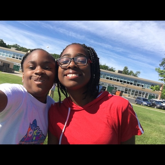 Profile Picture of Ugo Obiemeke (@ugob11) on Poshmark