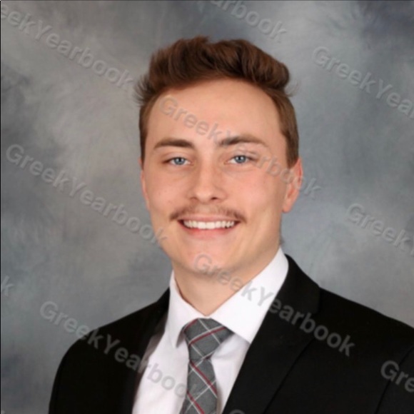 Profile Picture of Casey Beck (@csbeck910) on Poshmark