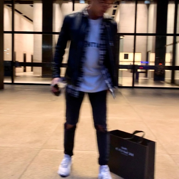Profile Picture of John Michael (@vsvpjx) on Poshmark