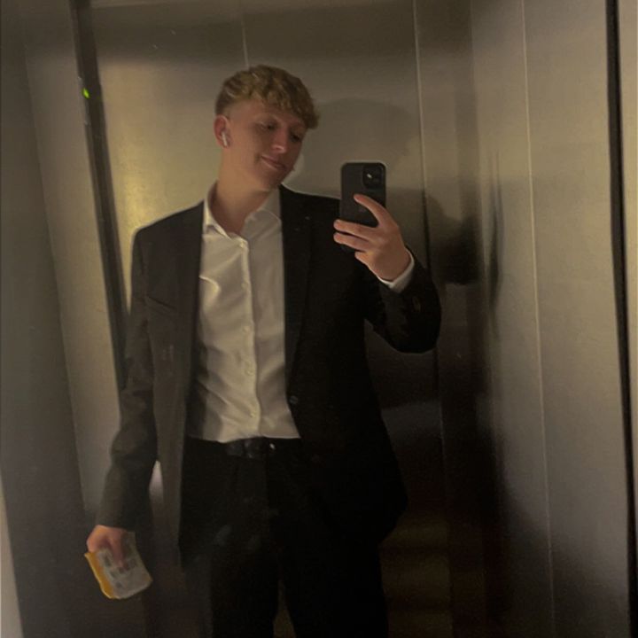 Profile Picture of Finley (@joel.jahnke) on Tiktok