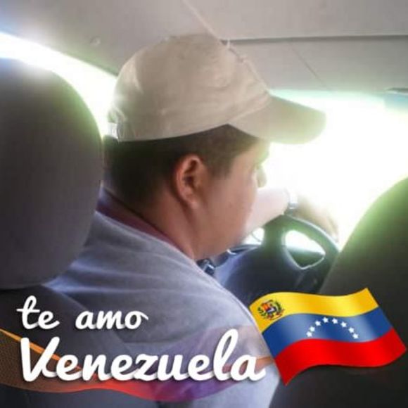 Profile Picture of Karl Arcaya (@karlarcaya) on Poshmark