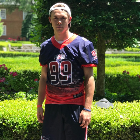 Profile Picture of Cole Mericle (@colemericle10) on Poshmark