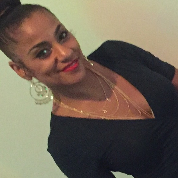 Profile Picture of Christina Carrington (@carrington29) on Poshmark