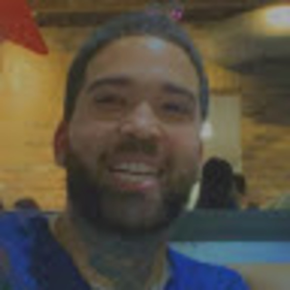 Profile Picture of Sean Pearson (@seanmarc1989) on Poshmark