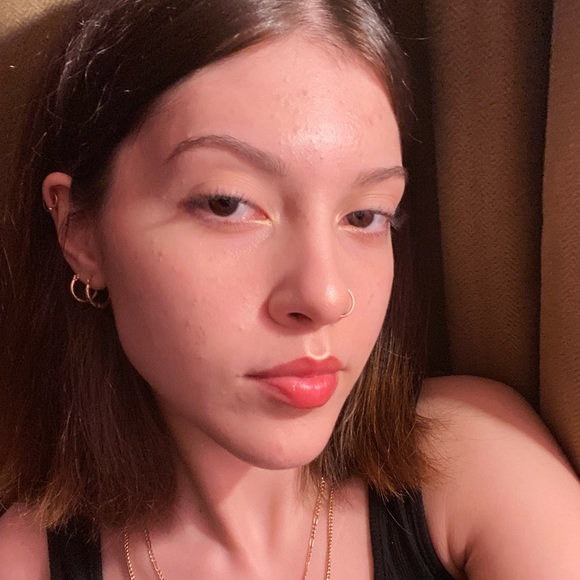 Profile Picture of Nicole Crespi (@nicolexcrespi) on Poshmark