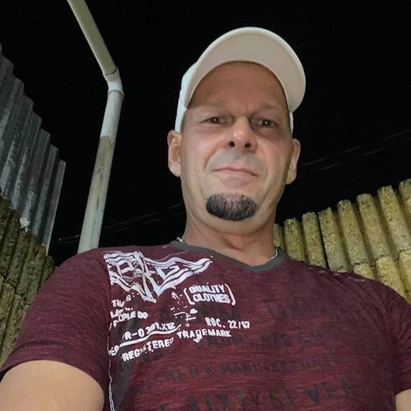 Profile Picture of Felix Acevedo (@felix_a1212) on Poshmark