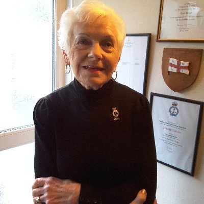 Profile Picture of Pauline Carson (@Pauline83142387) on Twitter